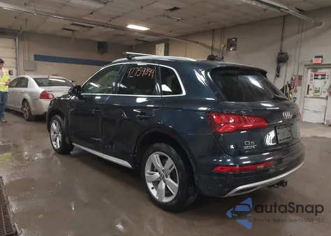 2018 Audi Q5 2.0T Premium из США, поврежденный, VIN WA1BNAFY9J2043927